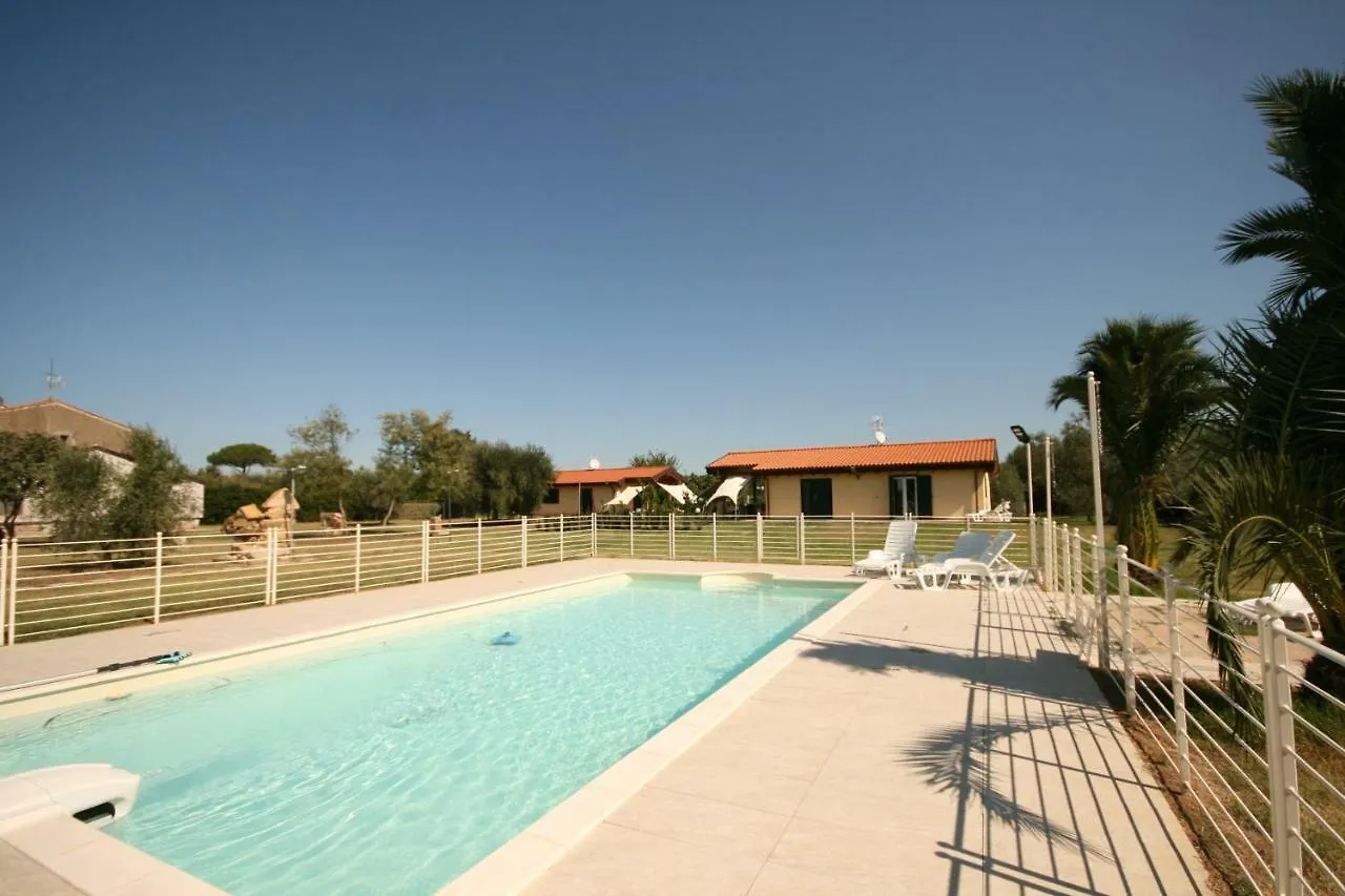 Due Casette Con Piscina Castagneto Carducci